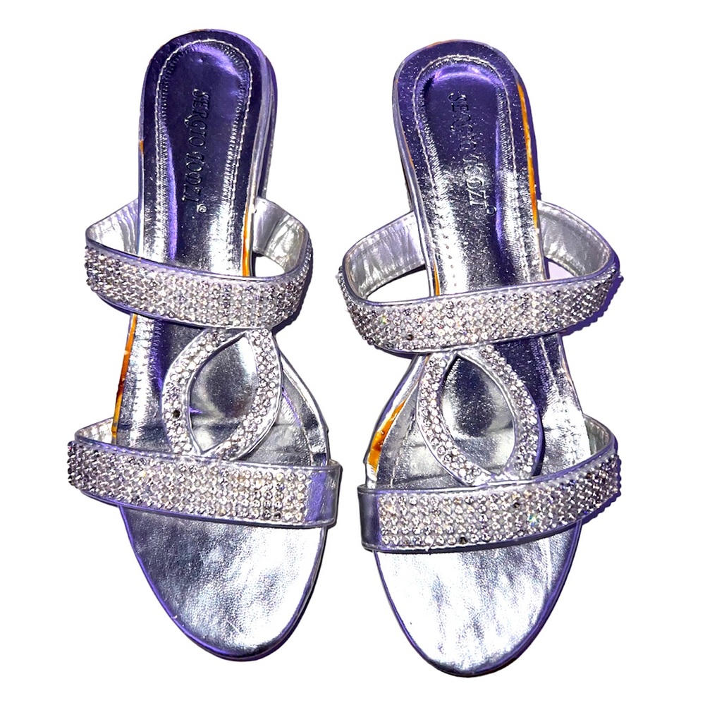 SLIP ON RHINSTONED HEELED SANDALS